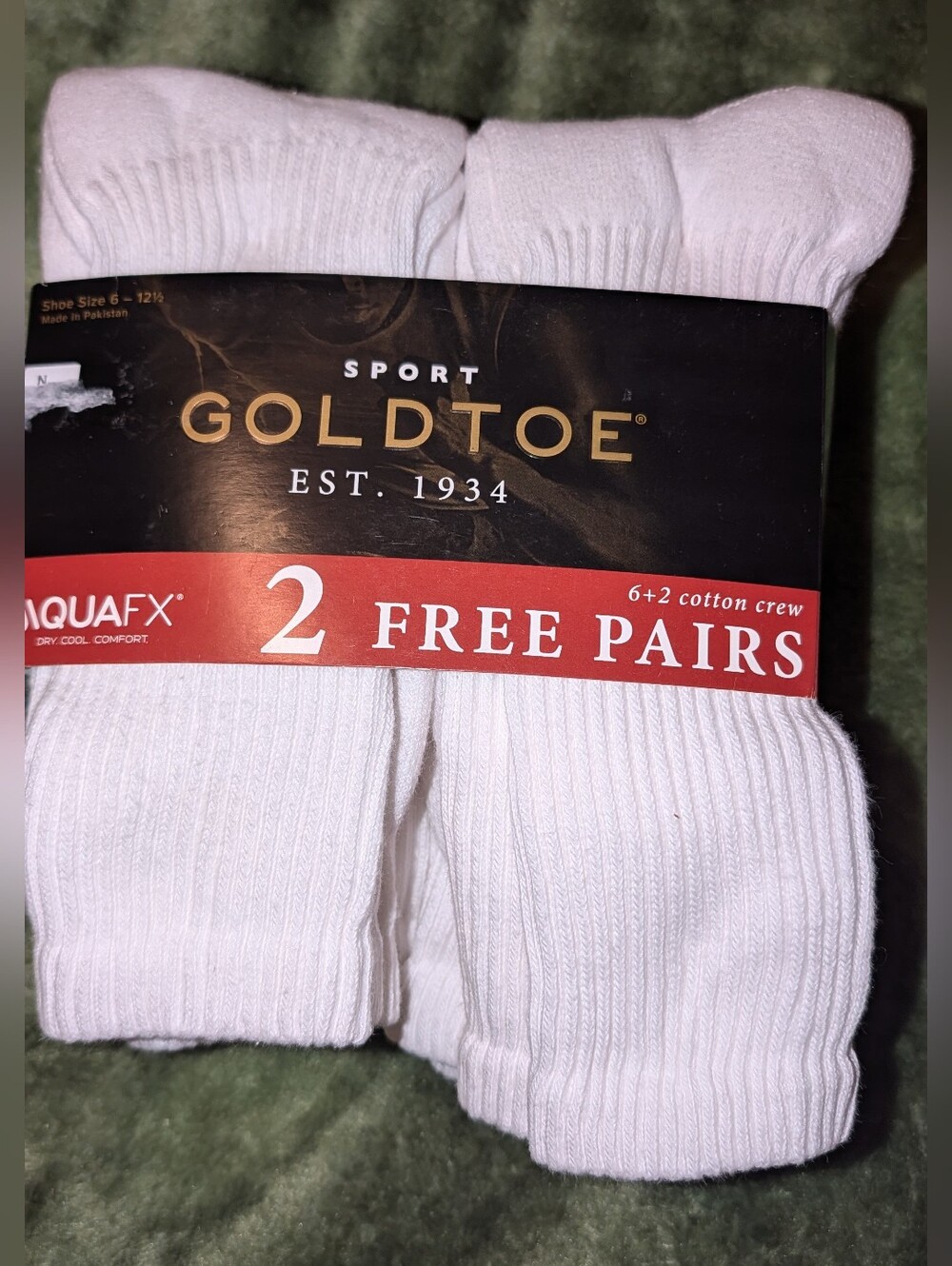 Goldtoe Cotton Crew Socks - 8 Pack (6+2) Shoe Size 6-12.5 White NIP